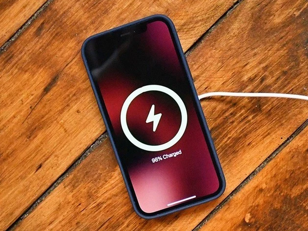 台山苹果手机维修分享iPhone 12可以随便充电吗 